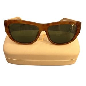 🔥HP🔥LINDA FARROWxTHE ROW. Light tortoise frames+leather wrapped earpieces.